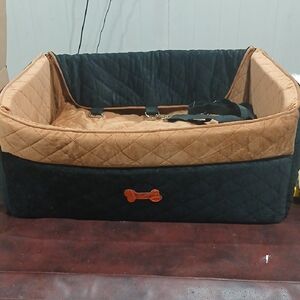 Black and Tan Quilted Pet Bed